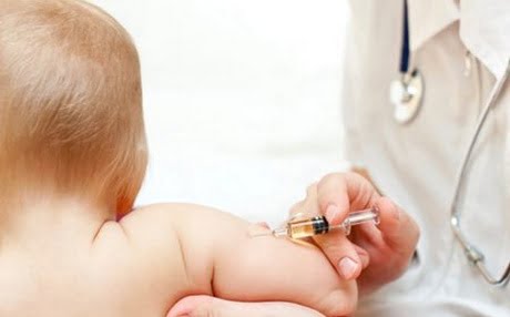 Baby getting immunisation