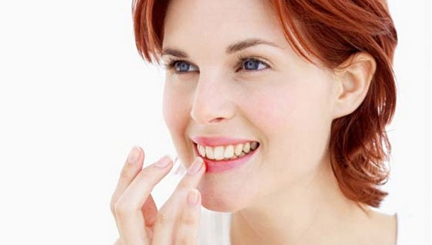 201607251033516389 lipstick used darkening lip care tips SECVPF