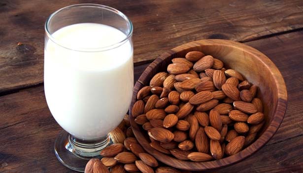 201609290715455875 Tasty nutritious almond milk SECVPF
