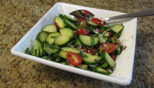 201611291150521021 cucumber tomato salad SECVPF