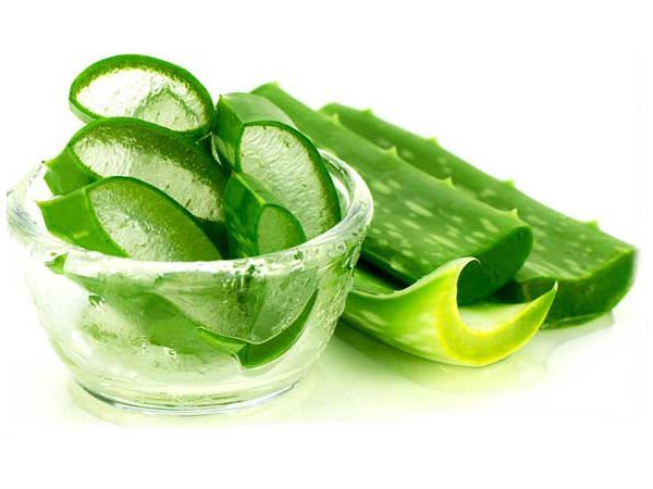 24 1495609704 2 incredible ways to use aloe vera for overa 1
