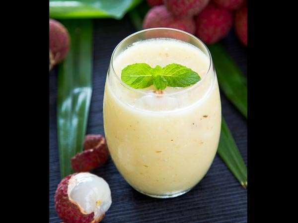 30 lychee pineapple smoothie
