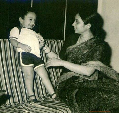 Fahadh Faasils childhood picture with his mother